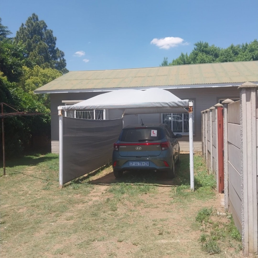 3 Bedroom Property for Sale in Kroonheuwel Free State
